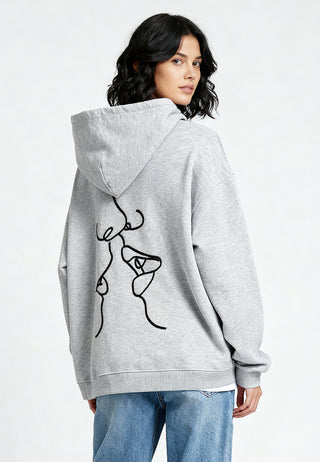 Hoodie Oversize Brodé "Kiss"