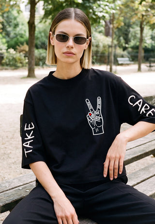 T-shirt Cropped "Take Care"