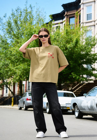 T-shirt Boxy Brodé "Love Wins"