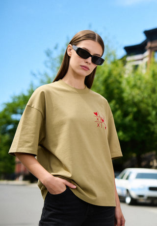 T-shirt Boxy Brodé "Love Wins"