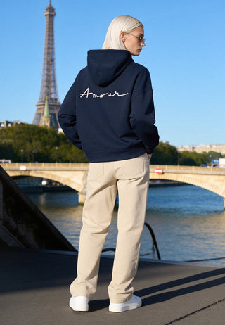 Hoodie Boxy Brodé "Amour"