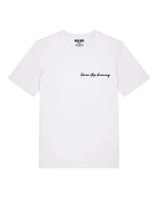 T-shirt Classic "Never Stop Dreaming"