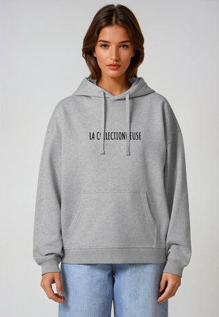 Hoodie Oversize Brodé "La Collectionneuse"