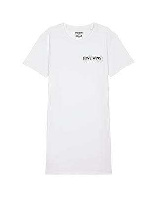 Robe Brodée "Love Wins"