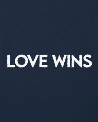 Robe Brodée "Love Wins"