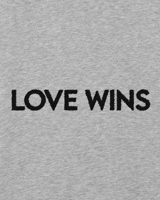 Robe Brodée "Love Wins"