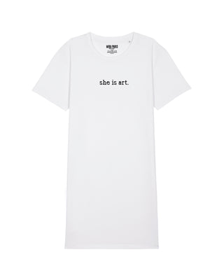 Robe Brodée "She is Art"