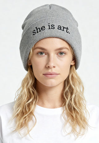 Beanie Classic Brodé "She is Art"